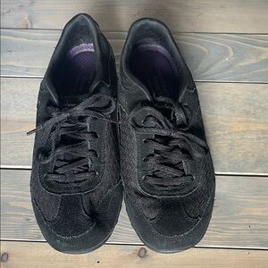 Skechers Black Athletic Sneakers Size 9.5